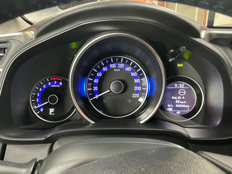 Honda Jazz 1.3 i-VTEC Elegance — zdjęcie 13