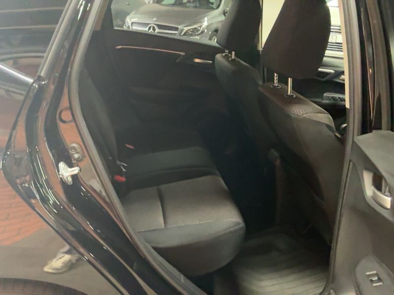 Honda Jazz 1.3 i-VTEC Elegance — zdjęcie 14