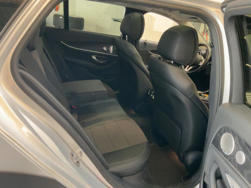 Mercedes-Benz E-Klasse All-Terrain E 400 d T 4Matic — zdjęcie 14