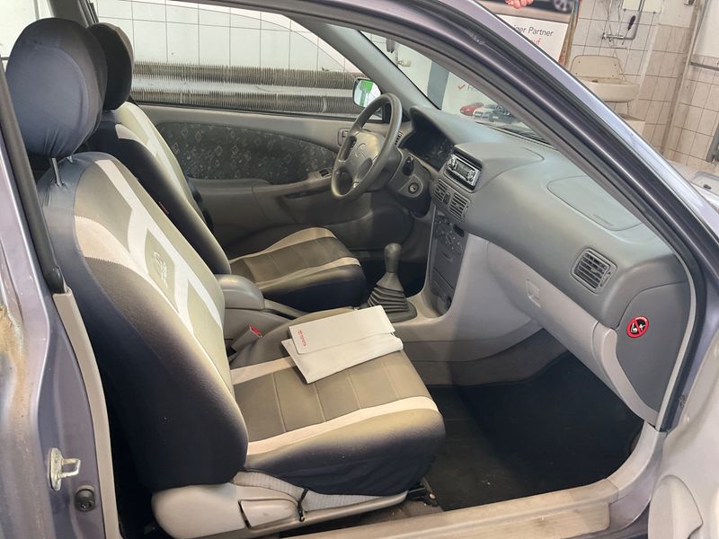Toyota Corolla 1.4 Compact — zdjęcie 3