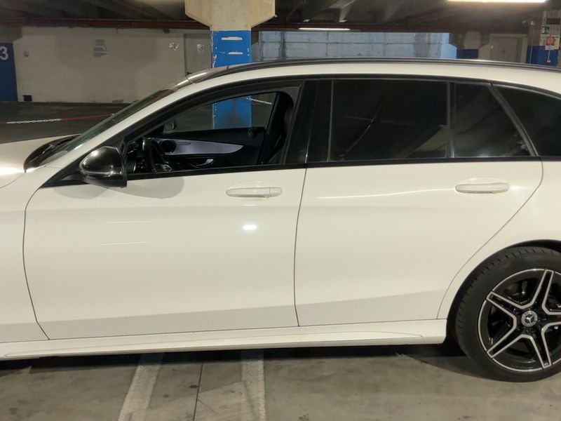 Mercedes-Benz C-Klasse C 220 d T 4Matic Premium — zdjęcie 4