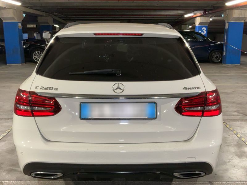 Mercedes-Benz C-Klasse C 220 d T 4Matic Premium — zdjęcie 5