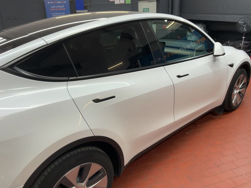 Tesla Model Y Max Range Dual AWD AWD — zdjęcie 7