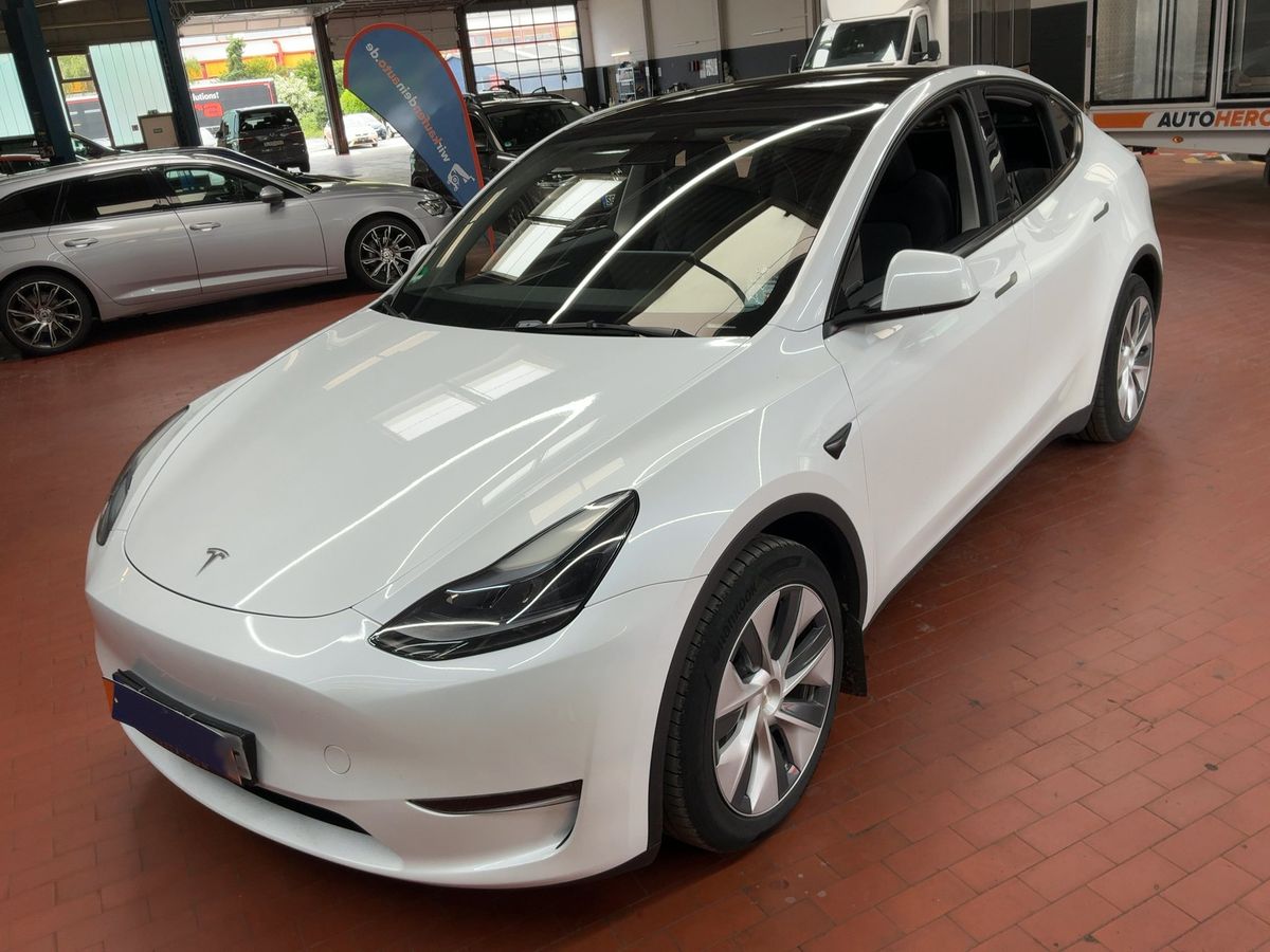 Tesla Model 2022 — photo 1