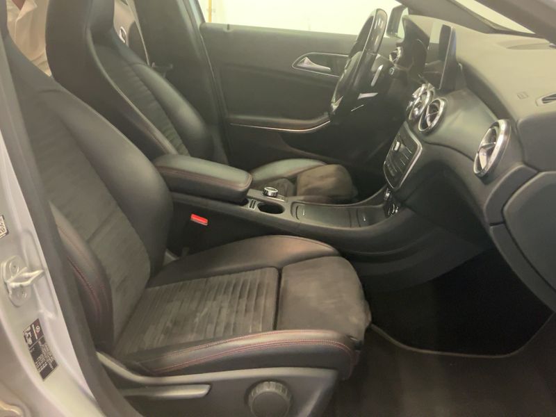 Mercedes-Benz GLA-Klasse GLA 220 d Fascination 2016 – снимка 16