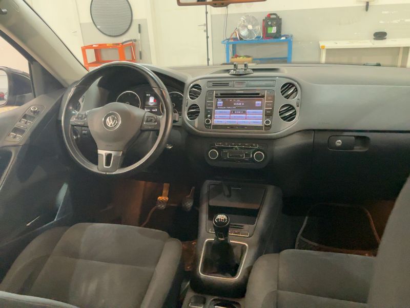 Volkswagen Tiguan 2.0 TDI Sport & Style BlueMotion Tech — zdjęcie 12