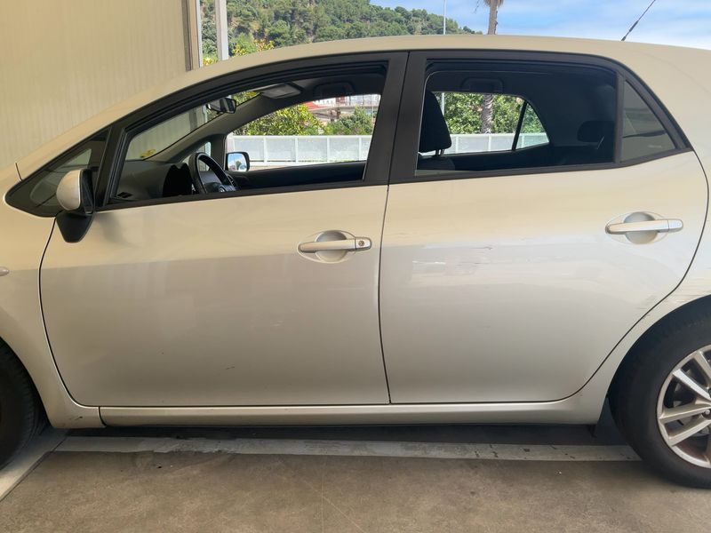 Toyota Auris 2.0 D-4D Active — zdjęcie 4