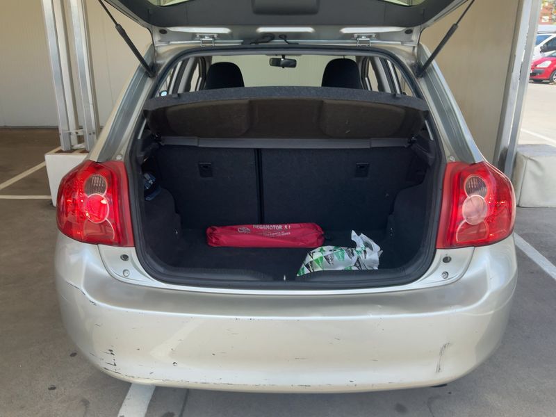 Toyota Auris 2.0 D-4D Active — zdjęcie 10