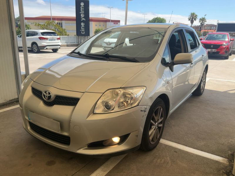 Toyota Auris 2.0 D-4D Active