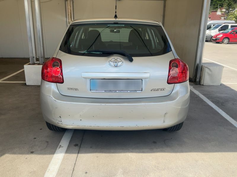Toyota Auris 2.0 D-4D Active — zdjęcie 5