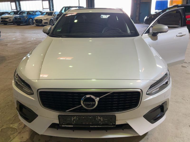 Volvo V90 2.0 D5 R-Design AWD — zdjęcie 9