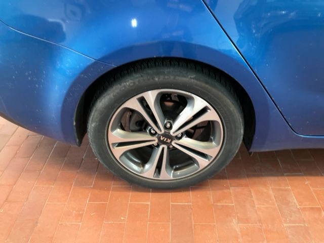 Kia Carens 2.0 GDI Spirit 2015 – снимка 9