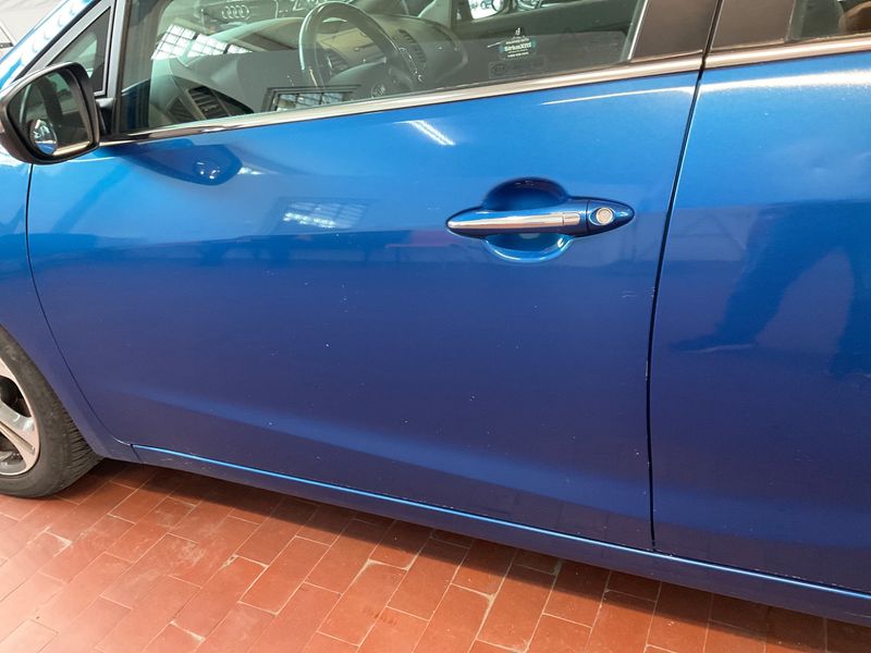 Kia Carens 2.0 GDI Spirit 2015 – снимка 27
