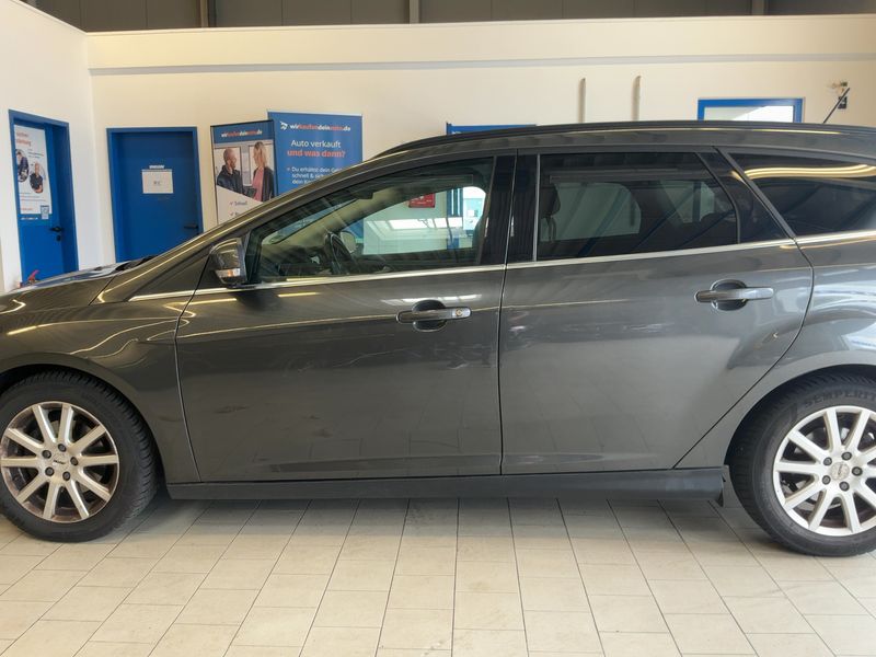 Ford Focus 1.0 EcoBoost Cool&Connect — zdjęcie 4