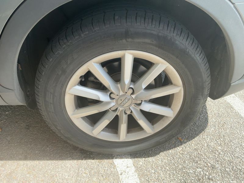 Audi Q3 2.0 TDI Ambiente 2012 – снимка 5