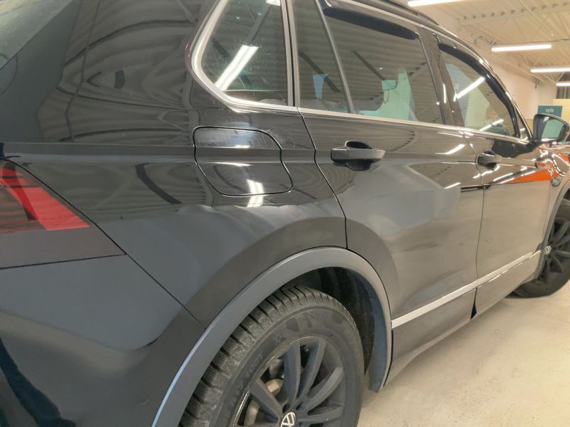 Volkswagen Tiguan 2.0 TDI R-Line 4Motion 2021 – снимка 8