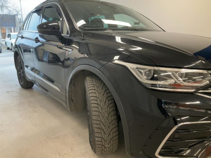 Volkswagen Tiguan 2.0 TDI R-Line 4Motion 2021 – снимка 12