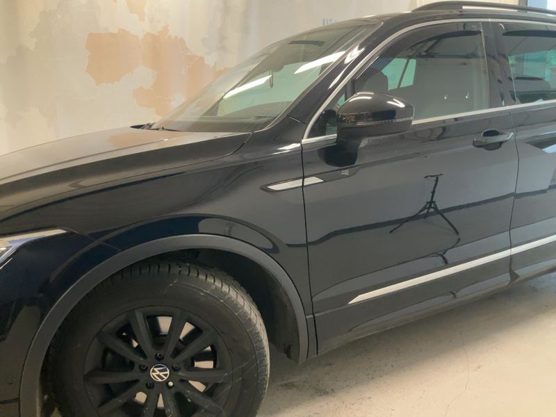 Volkswagen Tiguan 2.0 TDI R-Line 4Motion 2021 – снимка 2