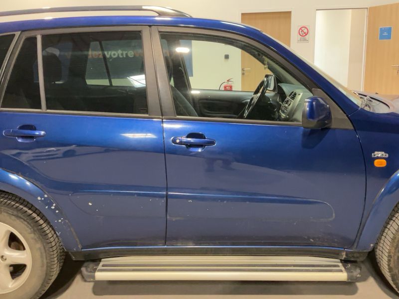 Toyota RAV 4 2.0 D-4D 4x4 2002 – снимка 10