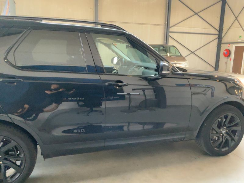 Land Rover Discovery 5 D250 Mild-Hybrid AWD — zdjęcie 7