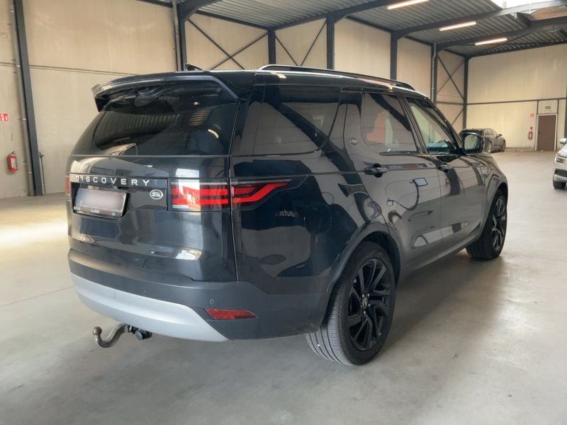 Land Rover Discovery 5 D250 Mild-Hybrid AWD — zdjęcie 6