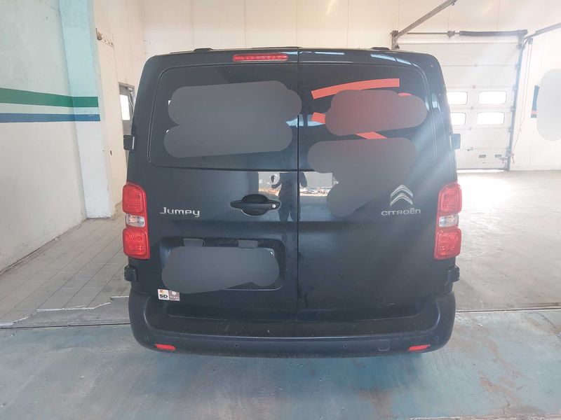 Citroen Jumpy 2.0 Blue-HDi Club M — zdjęcie 4