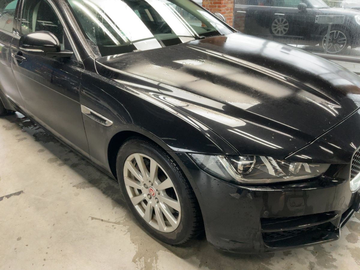 Jaguar XE 2018 — photo 13