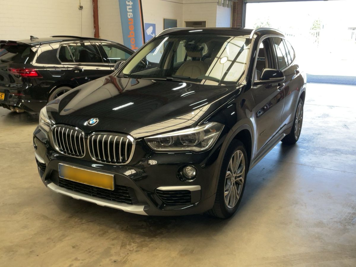 BMW X1 2016 — photo 1