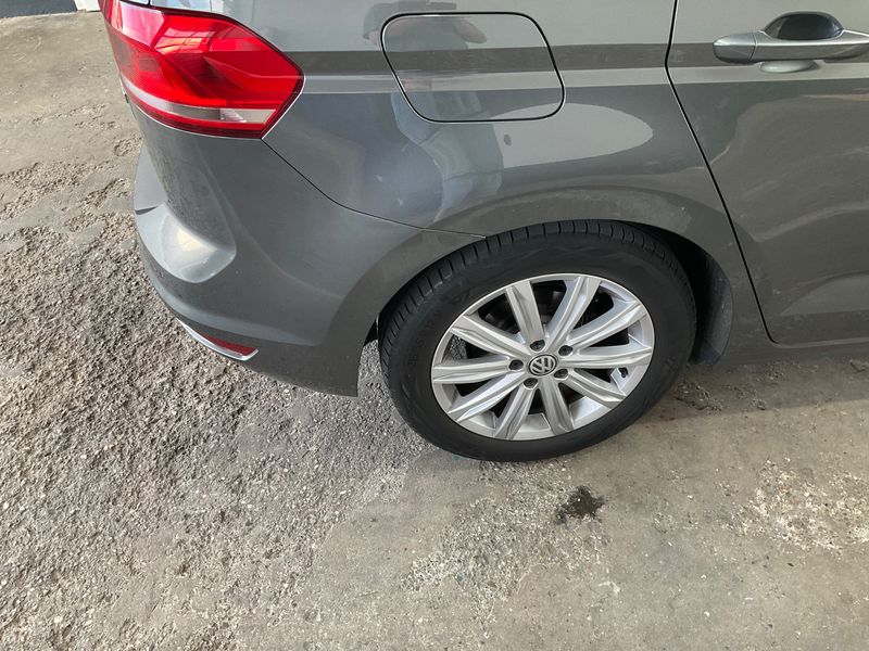 Volkswagen Touran 2.0 TDI Highline BlueMotion Tech 2016 – снимка 23