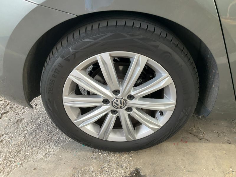 Volkswagen Touran 2.0 TDI Highline BlueMotion Tech 2016 – снимка 9