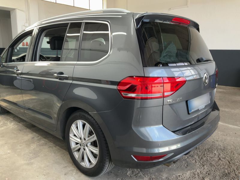 Volkswagen Touran 2.0 TDI Highline BlueMotion Tech 2016 – снимка 6