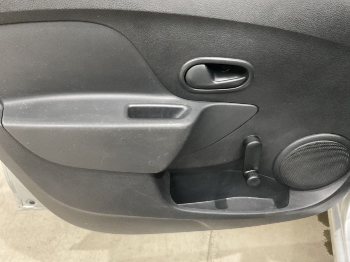 Dacia Logan 2018 — photo 24