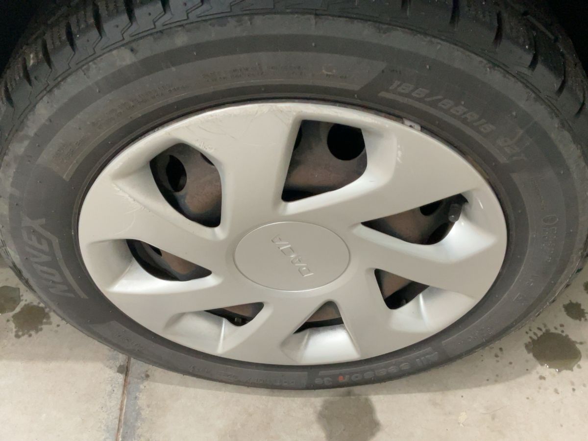 Dacia Logan 2018 — photo 12
