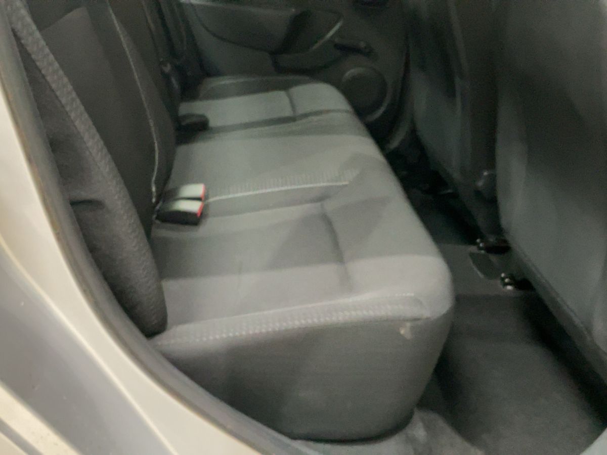 Dacia Logan 2018 — photo 20