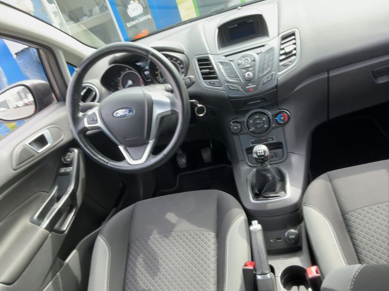Ford Fiesta 1.25 Trend — zdjęcie 12