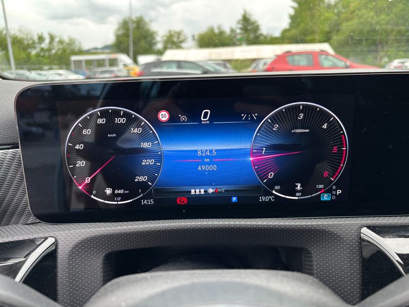 Mercedes-Benz A-Klasse A 180 d AMG Line 2023 – снимка 18