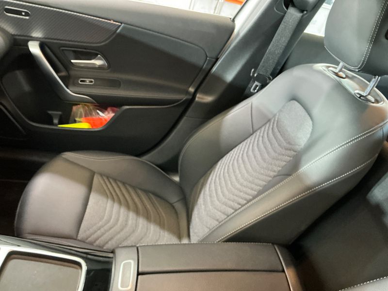 Mercedes-Benz A-Klasse A 180 d AMG Line 2023 – снимка 28