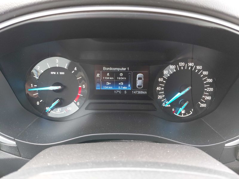 Ford Mondeo 2.0 TDCi Business Edition — zdjęcie 12