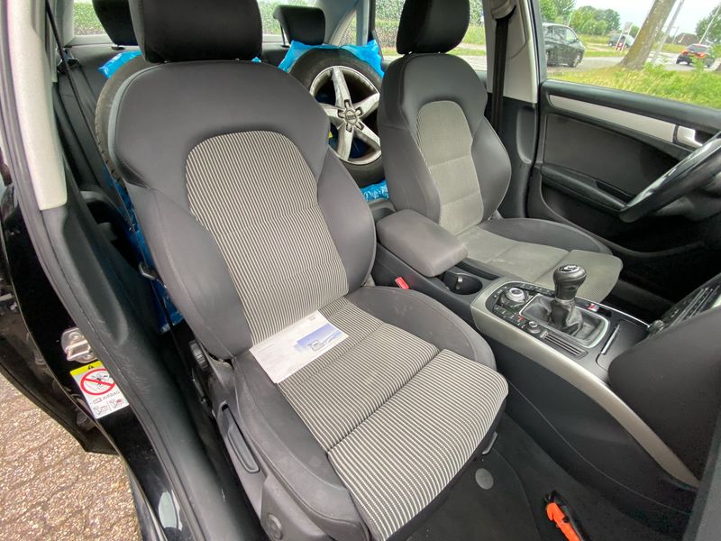 Audi A4 1.8 TFSI Attraction — zdjęcie 19