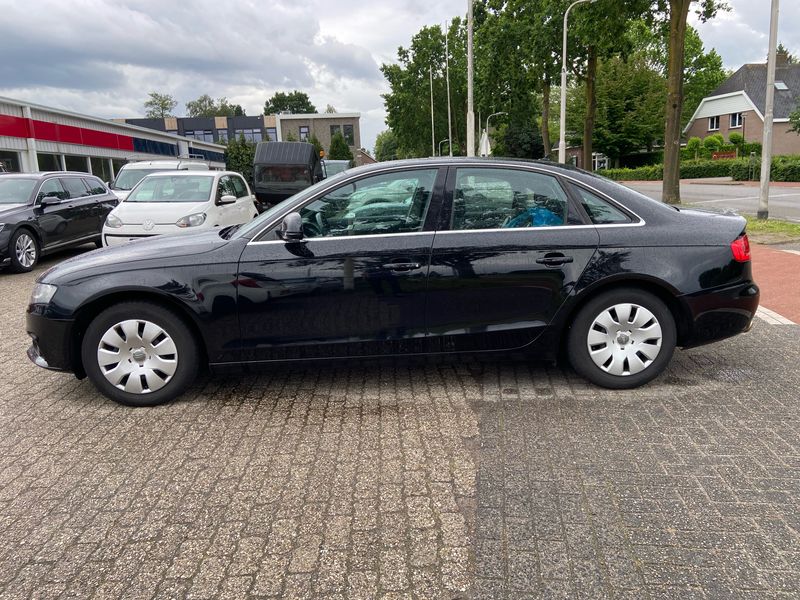 Audi A4 1.8 TFSI Attraction — zdjęcie 18