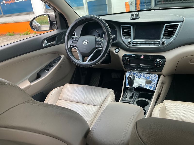 Hyundai Tucson 1.6 TGDI Advantage 4WD 2016 – снимка 17