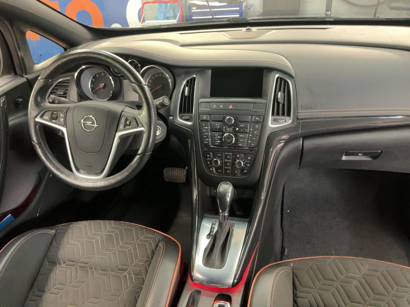 Opel Cascada 1.6 SIDI Turbo Innovation — zdjęcie 12
