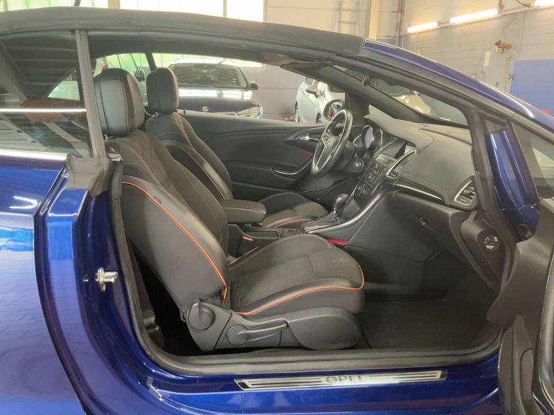 Opel Cascada 1.6 SIDI Turbo Innovation — zdjęcie 11