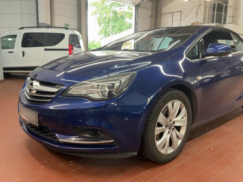 Opel Cascada 1.6 SIDI Turbo Innovation — zdjęcie 2