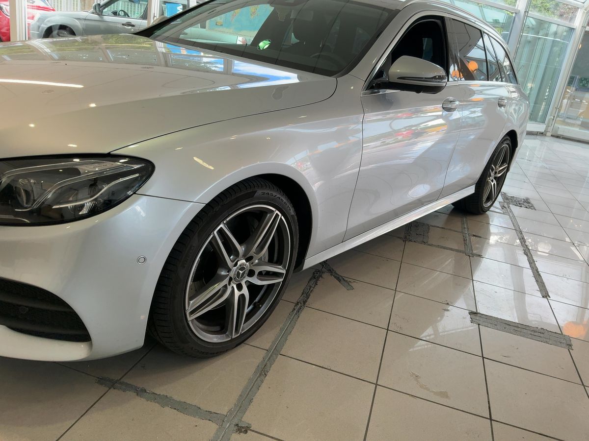 Mercedes-Benz E-Klasse E 400 T 4Matic AMG Line