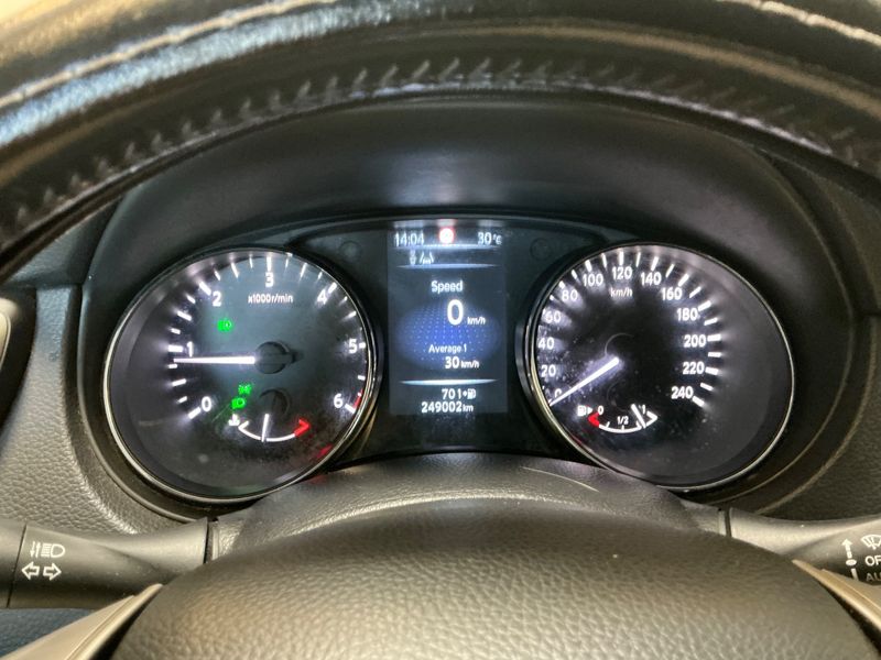 Nissan Qashqai 1.5 Turbodiesel Connect Edition — zdjęcie 13