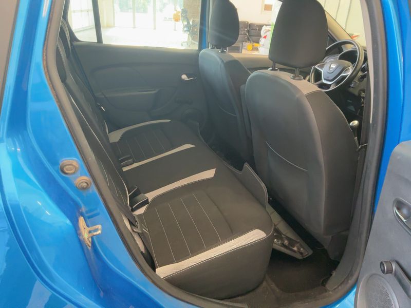 Dacia Logan MCV 1.5 dCi Stepway — zdjęcie 14