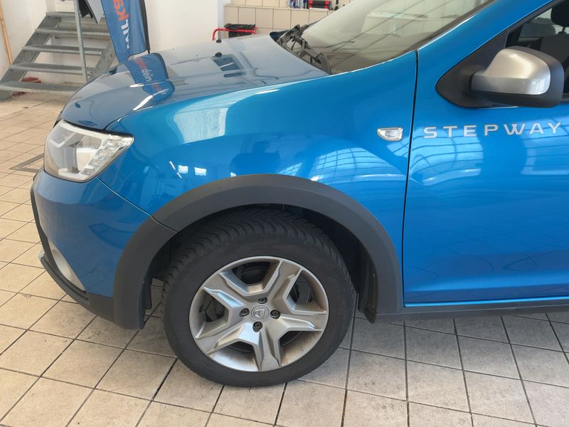 Dacia Logan MCV 1.5 dCi Stepway — zdjęcie 2