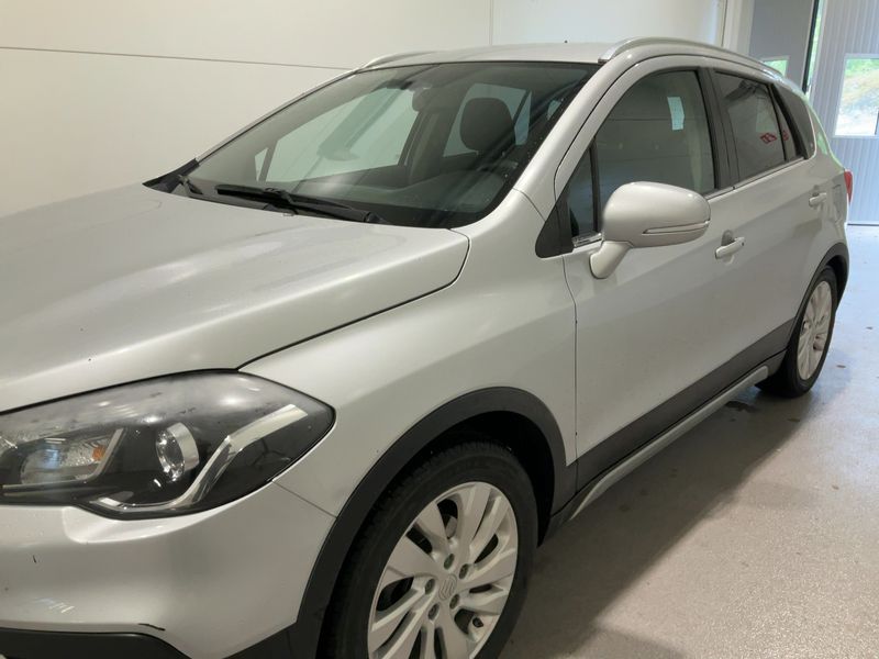 Suzuki SX4 S-Cross 1.0 BoosterJet All Grip Privilege 4x4 — zdjęcie 2