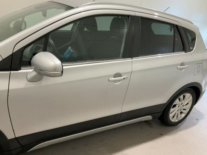Suzuki SX4 S-Cross 1.0 BoosterJet All Grip Privilege 4x4 — zdjęcie 4